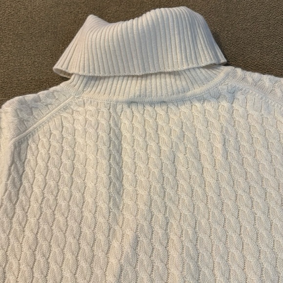 Talbots Pure Cashmere Turtleneck Sweater Women’s Size Small Ivory (TD) - Picture 5 of 5